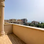 Argisht Partez 1br With Sea View And Pool شقة فارنا