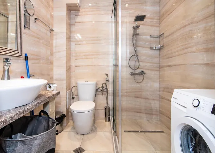 Argisht Partez 1br With Sea View And Pool